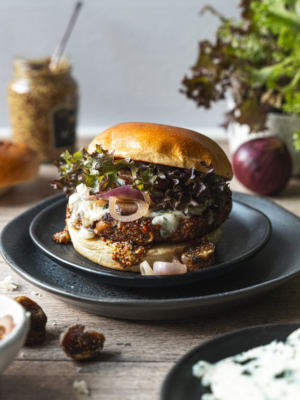 BBQ Burger mit Feigen und Roquefort
