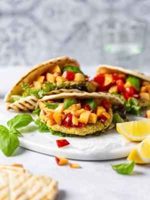 Falafel Burger im Flatbread