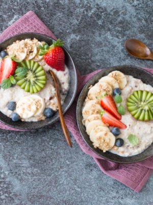 Hafer-Bowl mit Früchten