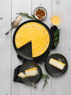 Käse-Sahne Torte mit Eierlikörguss