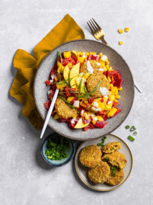 Mango-Paprikasalat mit Airfryer-Linsentalern