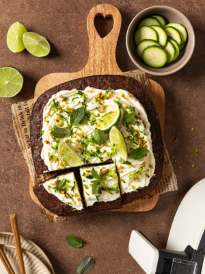 Airfryer-Zucchini-Brownies mit Frischkäsefrosting