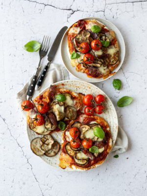 Salsiccia Pinsa mit Aubergine