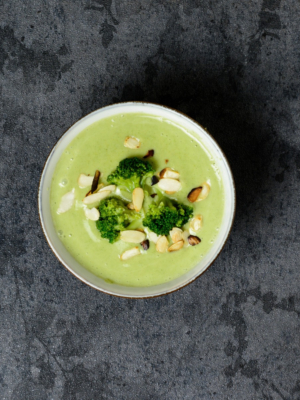 Brokkoli-Mandel-Suppe
