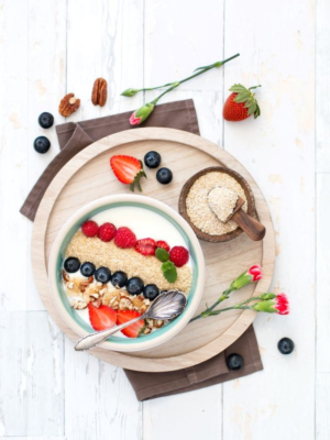 Joghurtbowl mit Früchten