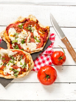 Dinkelpizza Margarita vom Grill