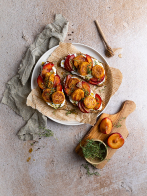 Ziegenkäse-Stulle mit Süßkartoffel-Falafel
