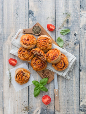 Tomaten-Pizzaschnecken