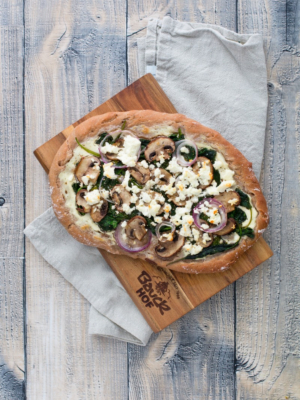 Würziger Spinat-Feta-Flammkuchen